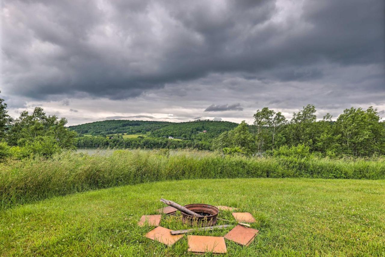 Apartment With Shared Deck And View Of Cowanesque Lake Lawrenceville Экстерьер фото